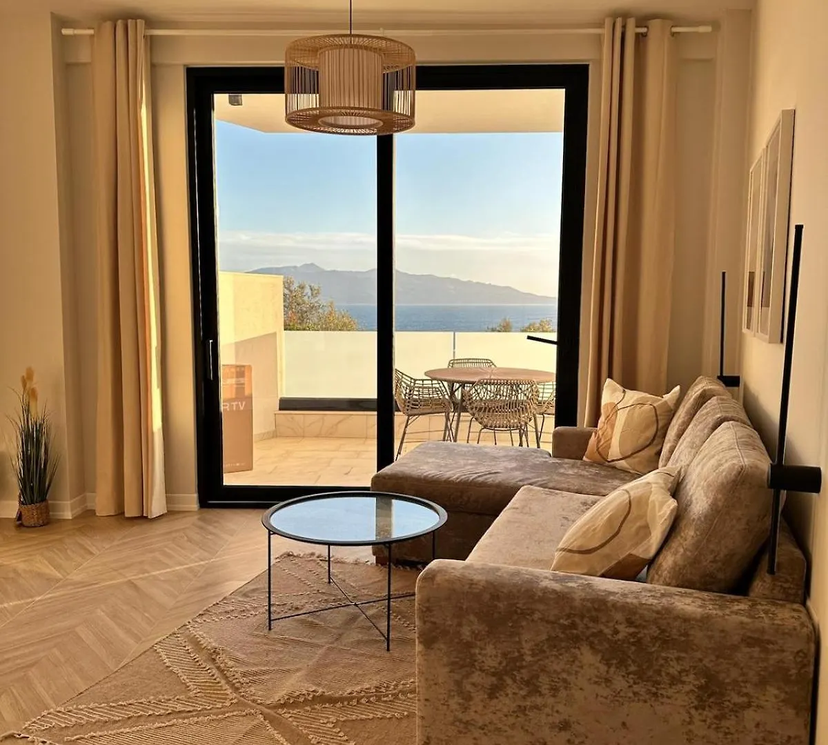 Apartment Valentina Σαράντα 0*,